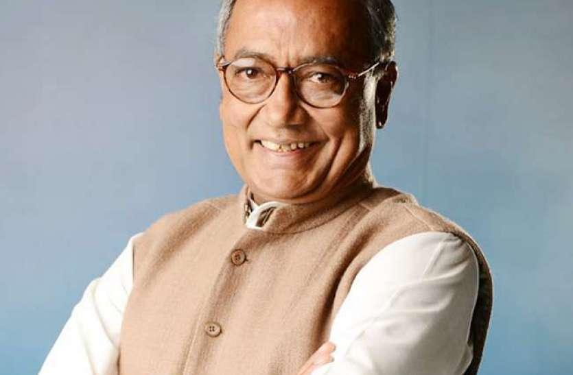 सोनिया गांधी ने बनाई 9 सदस्यीय कमेटी, दिग्विजय सिंह को सौंपी कमान