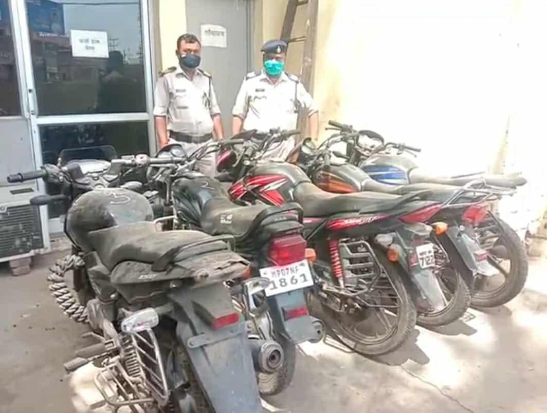 आर्डर पर गाड़ी चुराकर Home delivery करने वाला चोर गिरफ्तार, 6 बाइक बरामद