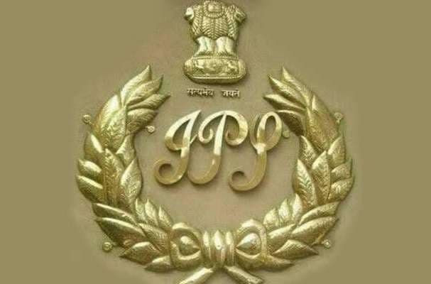IPS भाई की पीड़ा से आहत IAS भाई, सोशल मीडिया पर लिखी यह मार्मिक कविता