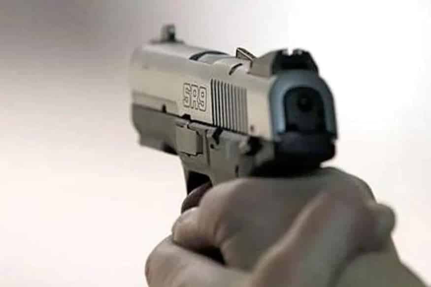 Morena News : पुरानी रंजिश के चलते युवक को मारी गोली