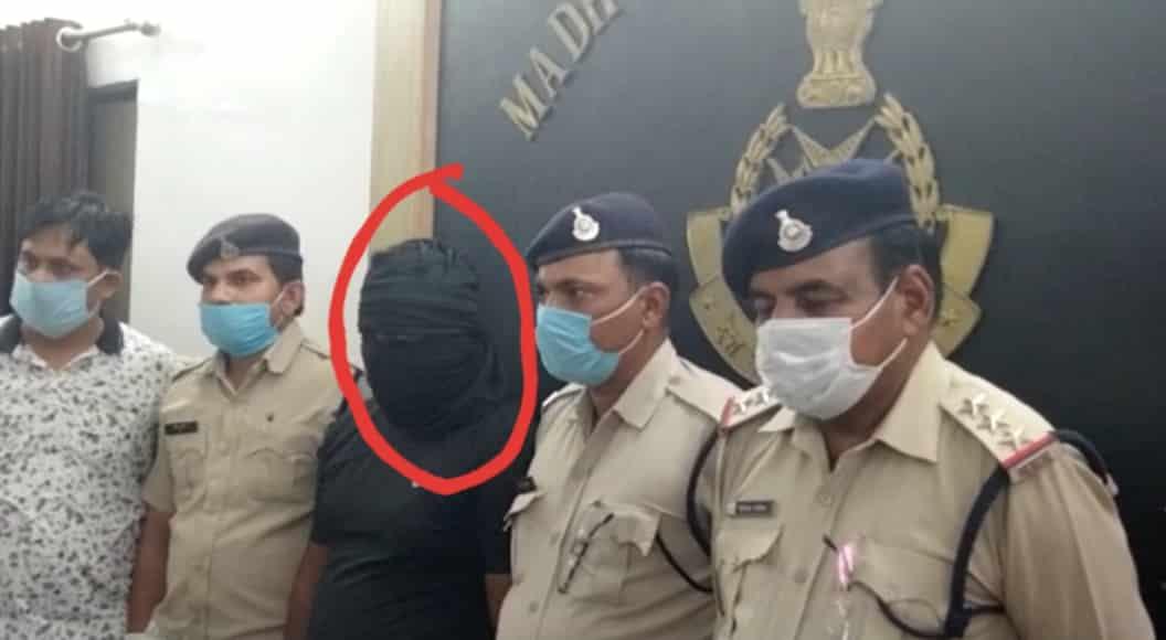 Car में छुपा कर ले जा रहा था अवैध गांजा, पुलिस ने युवक को पकड़ा, 10 लाख का माल जब्त
