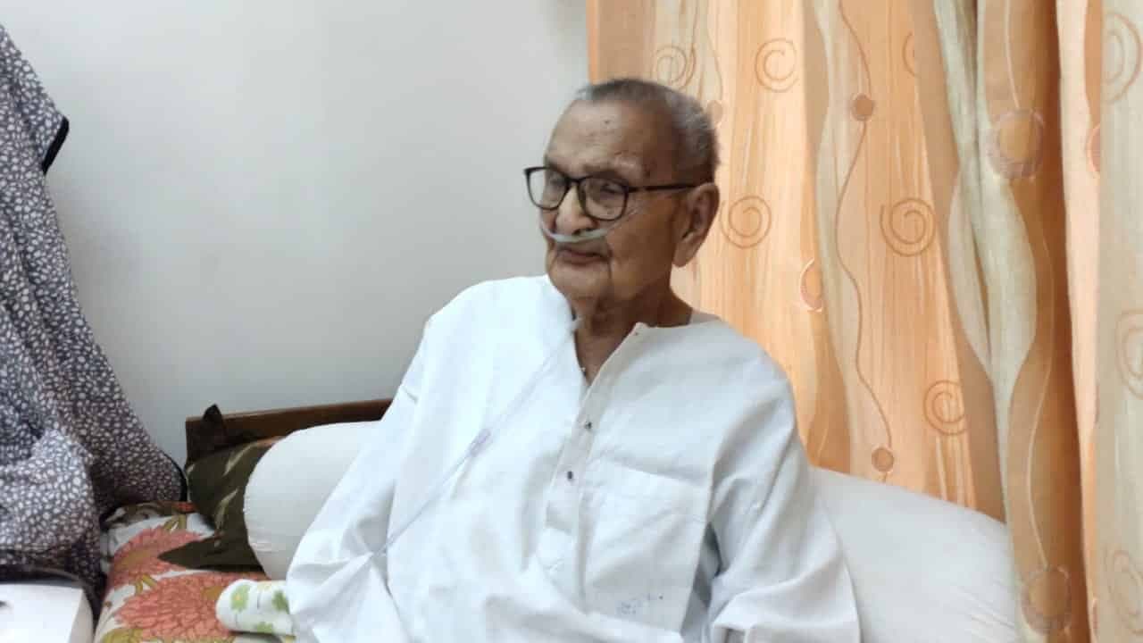 बैतूल : 104 वर्षीय बुजुर्ग ने महज 10 दिन में जीती कोरोना से जंग, सीएम ने दी शुभकामनाएं