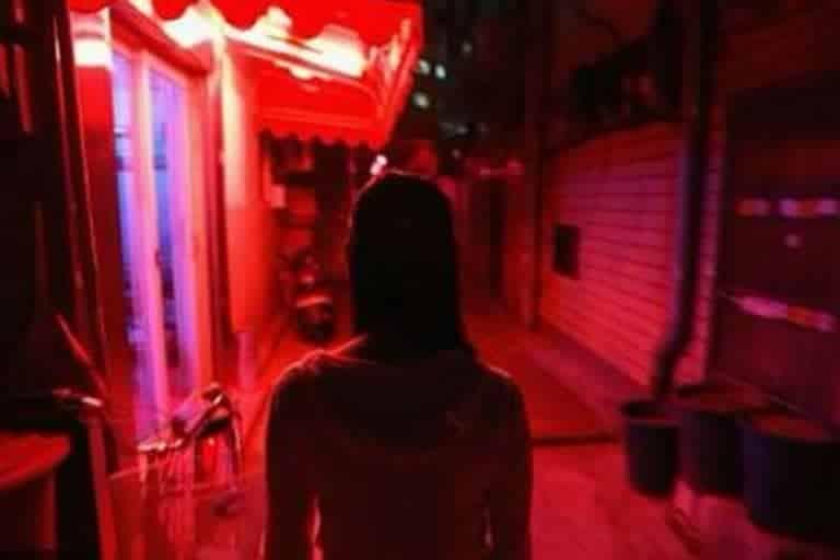 Sex Racket: मकान में चल रहे सेक्स रैकेट का खुलासा, ऐसे करते थे ग्राहकों से संपर्क