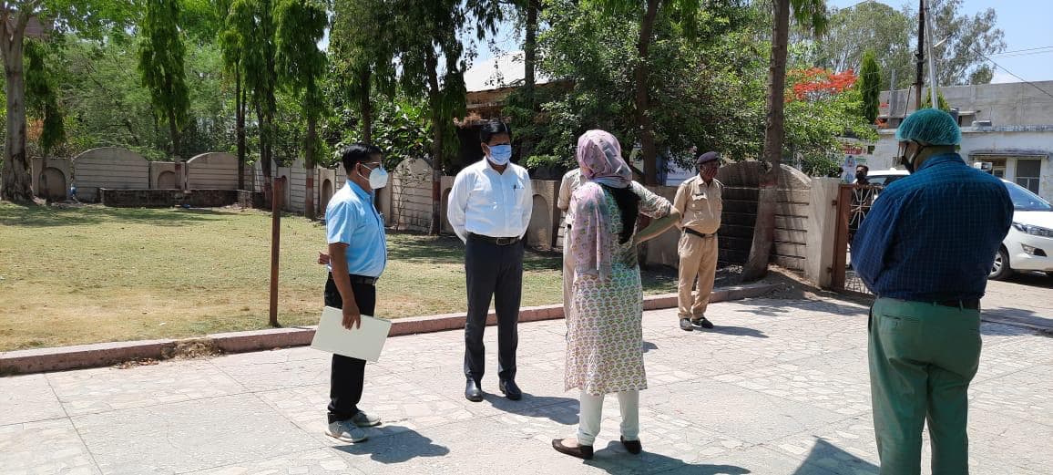 इटारसी : मौत के आंकड़ों पर प्रभारी अधिकारी का गोल मोल बयान, कहा हम सिर्फ मेडिकल बुलेटिन को ही सच मानेंगे