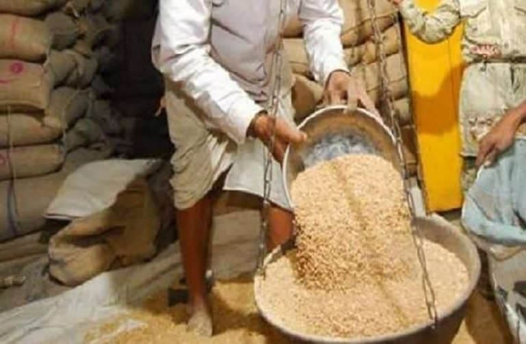 कलेक्टर की बड़ी कार्रवाई, कोरोना काल में राशन हड़पने वाले दुकानदारों के लाइसेंस निलंबित