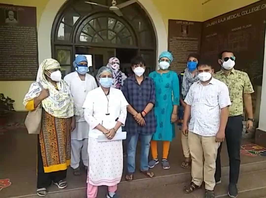 अब नर्सेस ने दी अनिश्चितकालीन हड़ताल पर जाने की चेतावनी, नर्सेस डे पर देंगी धरना