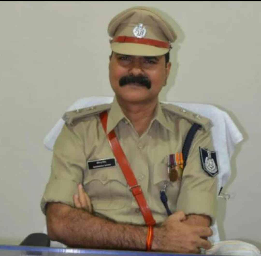 सिंगरौली पुलिस अधीक्षक वीरेन्द्र सिंह की अपील, कहा-ऑक्सीजन के लिए ज्यादा से ज्यादा करें वृक्षारोपण