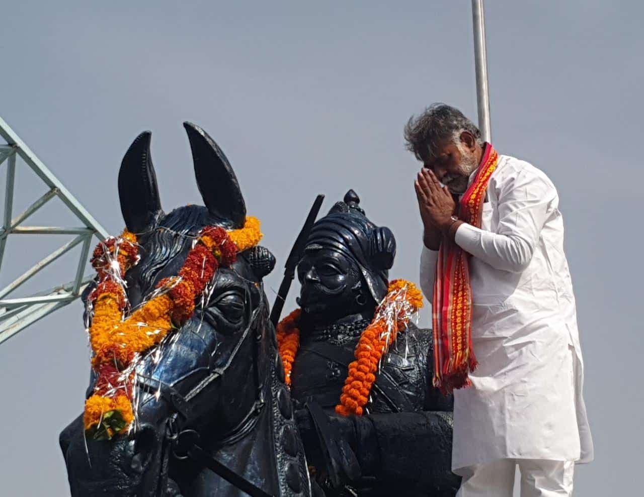 महाराणा प्रताप की जयंती पर प्रहलाद पटेल ने अर्पित किए श्रद्धा सुमन, दिग्विजय सिंह को दी ये सलाह