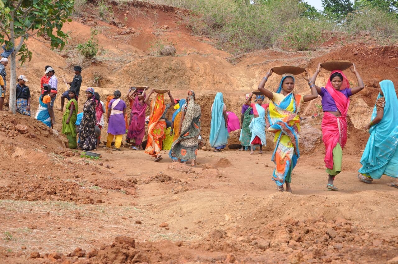 सरपंच-सचिव MGNREGA योजना में लगा रहे पलीता, विकास कार्यों की शर्मनाक तस्वीर पेश