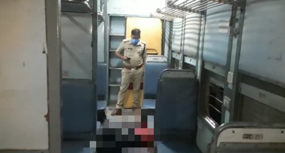 इंदौर-बिलासपुर एक्सप्रेस में युवती की हत्या, सीहोर स्टेशन पर रोकी गई ट्रेन