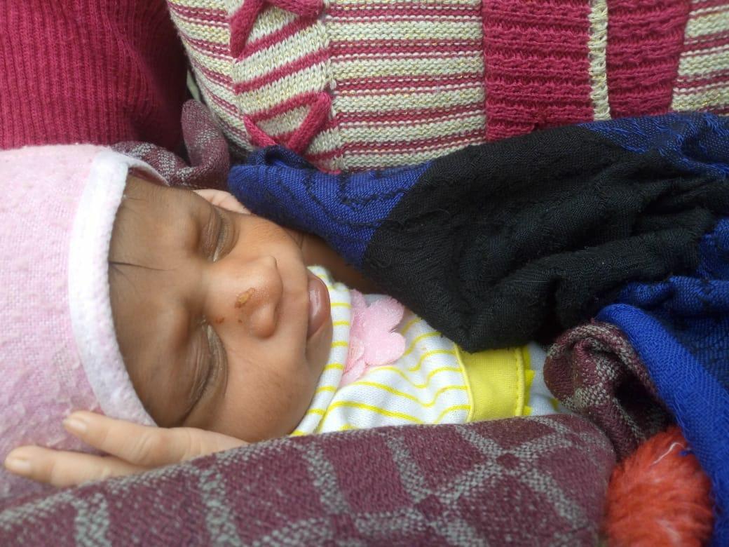 बेटी को दिया जन्म तो सास ने बीच सड़क पर पीटा, घर से निकला, थाने पहुंचा मामला