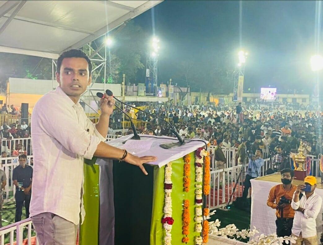 कानून के मास्टर बनेंगे कार्तिकेय, भावुक होकर जनता को दी जानकारी