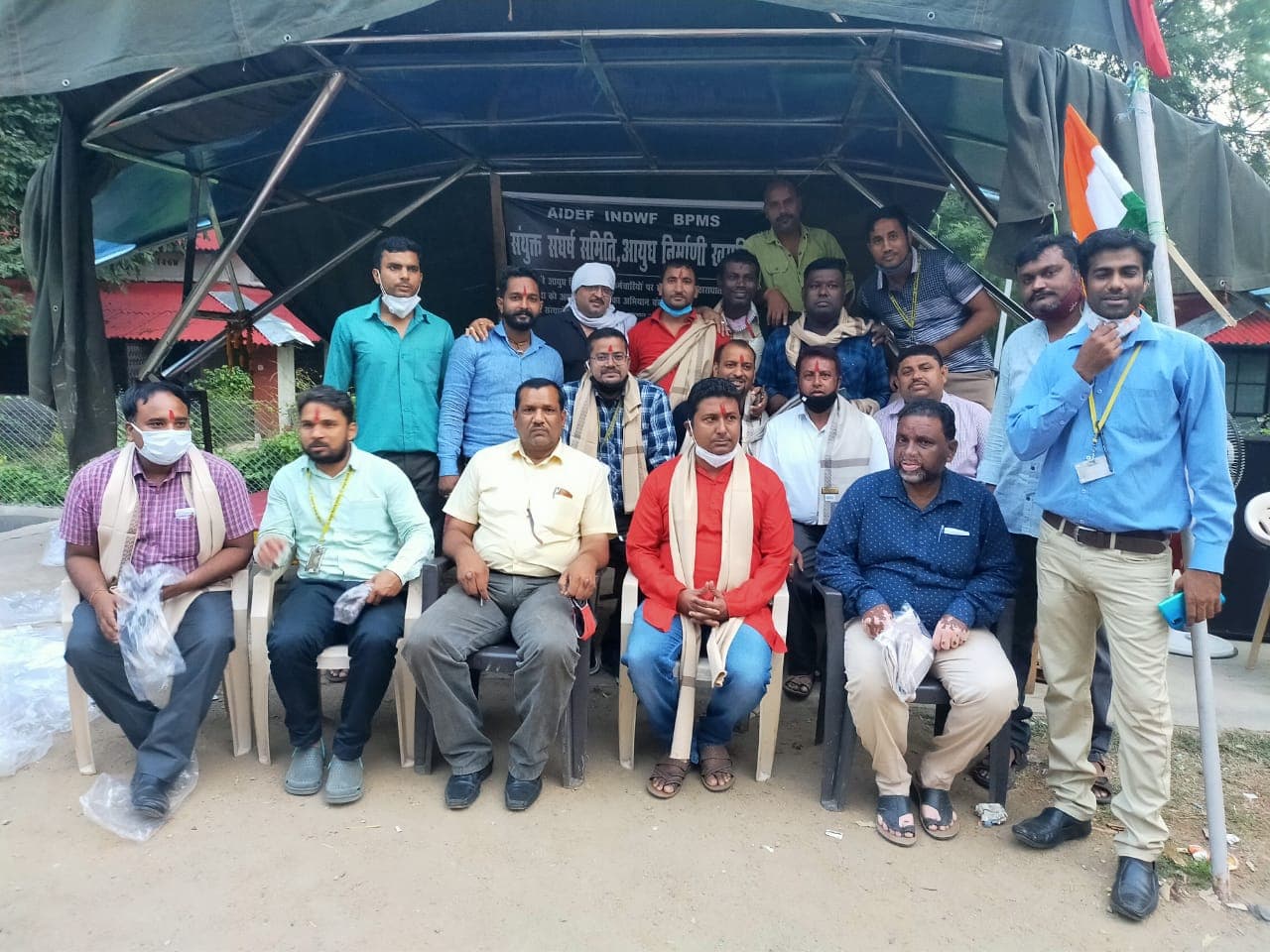 कर्मचारी कर रहे थे हड़ताल की तैयारी, सरकार लाई अध्यादेश और काम पर लौटे कर्मचारी