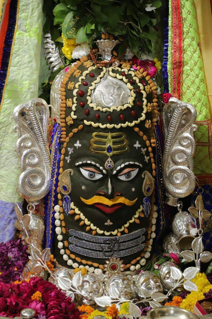 अजमेर के दानदाता ने 36 किलो चांदी के आभूषण महाकालेश्वर को किये भेंट, गुप्त रखा अपना नाम