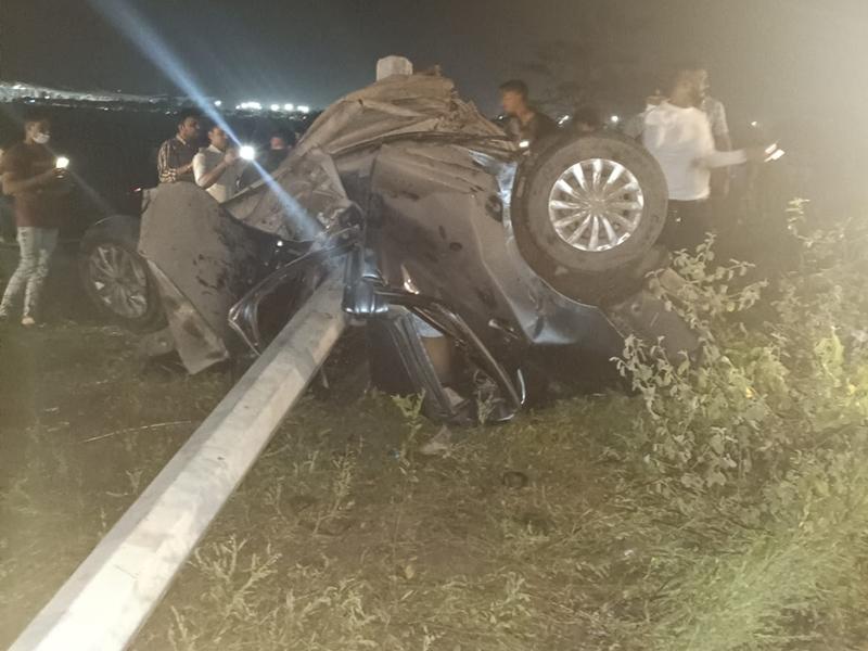 Road Accident: तेज रफ्तार बोलेरो ने मोटरसाइकिल को मारी टक्कर, पिता-पुत्री की मौत, कई घायल
