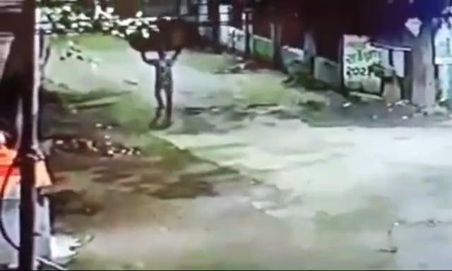 चोरों के हौसले बुलंद, निगम के सार्वजनिक शौचालय पर लगी टंकी पर किया हाथ साफ, CCTV में कैद