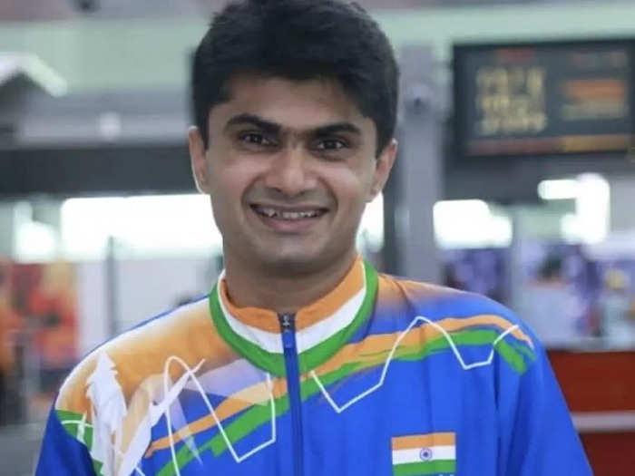 Tokyo Paralympics 2020 : डीएम सुहास ने सिल्वर जीत रचा इतिहास, CM ने दी बधाई