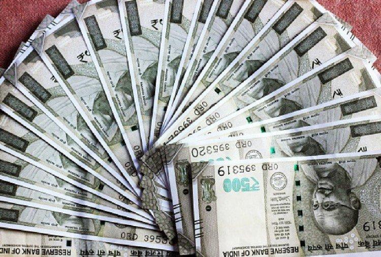 राज्य के लाखों कर्मचारियों के लिए गुड न्यूज! फिर बढ़ेगा महंगाई भत्ता, संघ ने की 38% DA और HRA की मांग, कैबिनेट बैठक जल्द