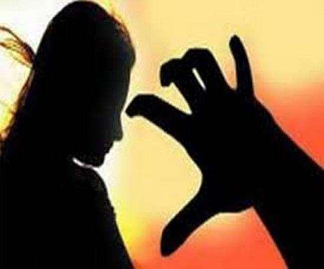 महिला चिकित्सक से छेड़छाड़ मामला, कर्मचारी को रेलवे ने छुट्टी पर भेजा