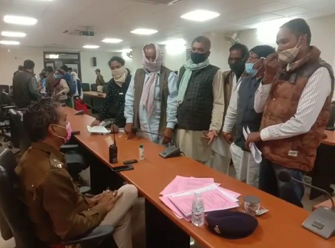 पुलिस ही नहीं सुन रही पुलिसकर्मी की फरियाद, एसपी ऑफिस पहुंचकर सुनाई पीड़ा