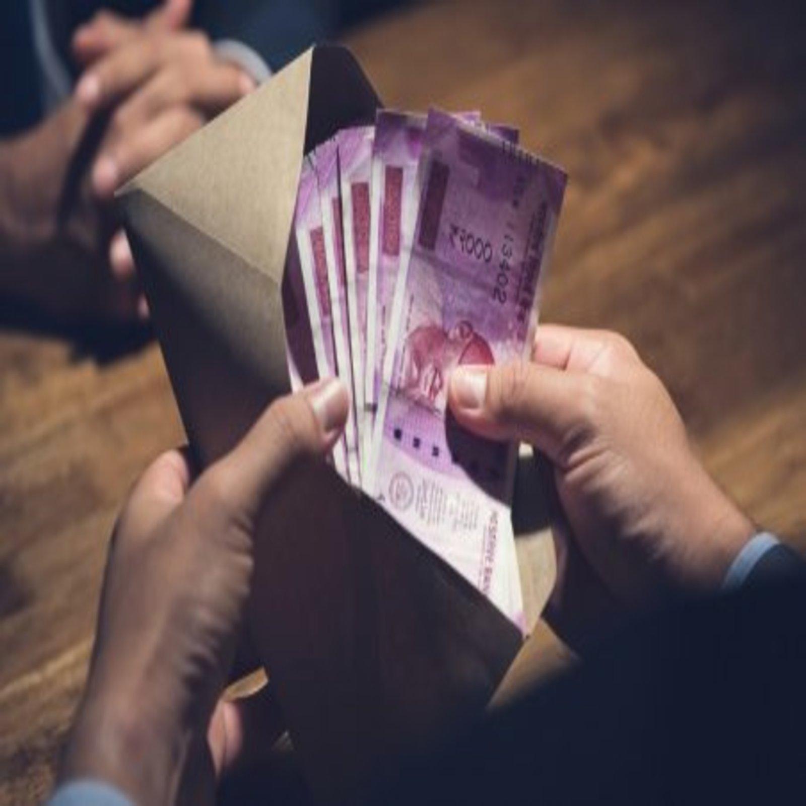 MP News: भ्रष्टाचार अधिकारी पर बड़ी कार्रवाई, सरकारी योजना में रिश्वत लेने पर सुनाई गई जेल की सजा