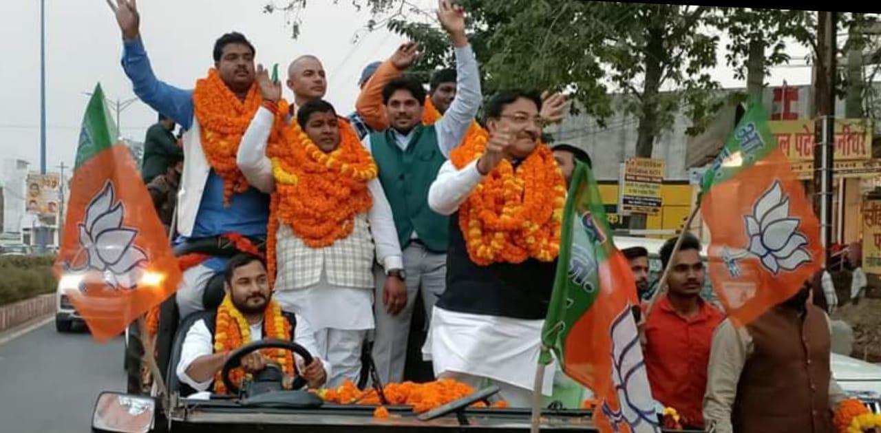 संवेदनहीनता की पराकाष्ठा, CDS को देश देता रहा श्रद्धांजलि, यहाँ निकाली रैली