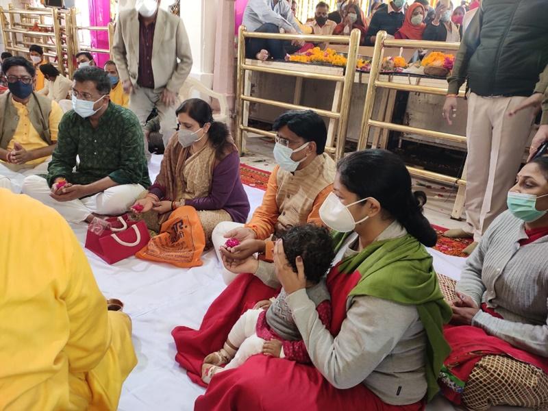 कलेक्टर की आस्था, अगर करोगे गलती तो भारी पड़ेगी गणेश जी की नाराजगी