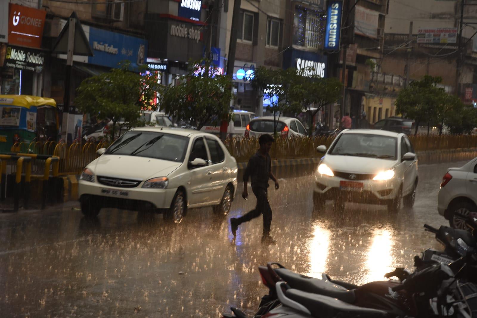 MP Weather: 9 जनवरी तक बारिश के साथ ओले गिरने की चेतावनी, जानें अपने जिले का हाल