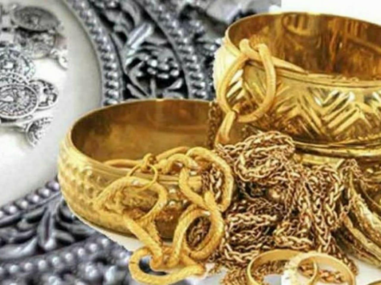 Gold Silver Rate : सोना पुराने भाव पर, चांदी में गिरावट, जानें ताजा रेट
