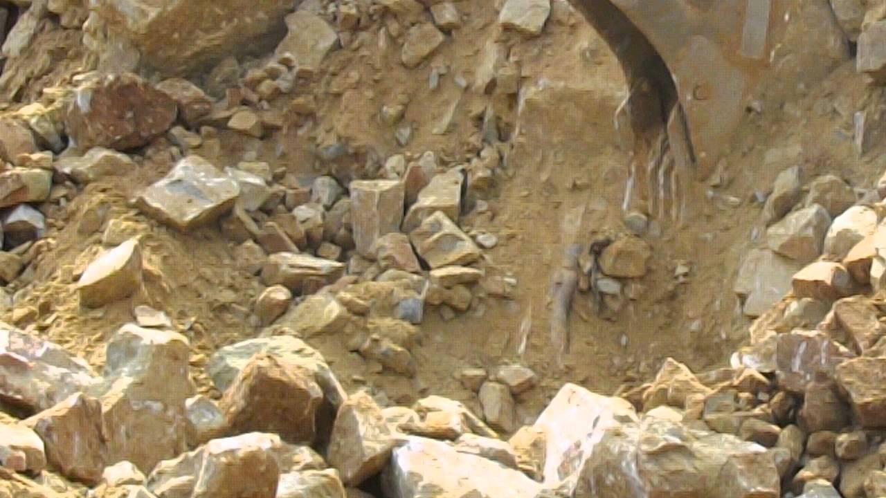 दूसरे के दस्तावेज से खदान लेना पड़ा महंगा, कलेक्टर ने लगाया दो करोड़ 10 लाख का जुर्माना