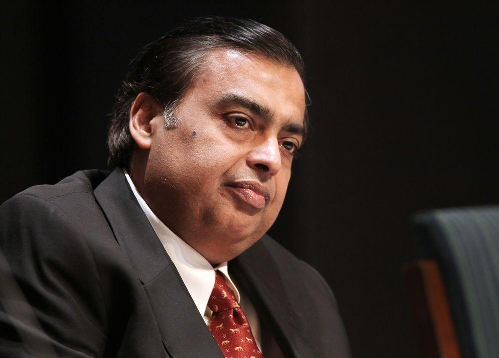 Billionaires Index : अमीरी के पायदान से मुकेश अंबानी को इस शख्स ने पछाड़ा, यहां जानें कौन है दुनिया का सबसे अमीर व्यक्ति