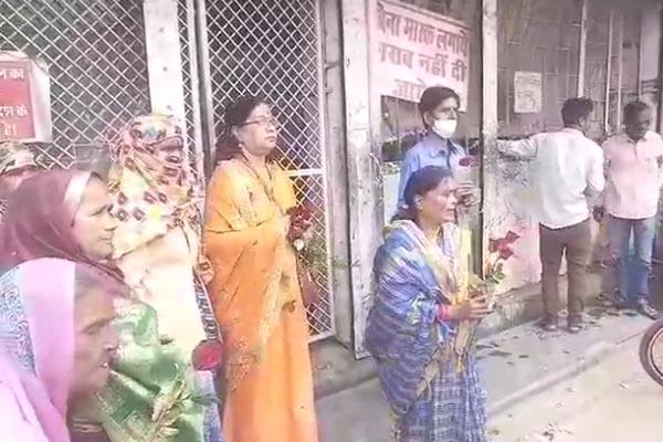 अंतरराष्ट्रीय महिला दिवस : जबलपुर में महिलाओं ने किया अनूठा प्रदर्शन, देखें वीडियो
