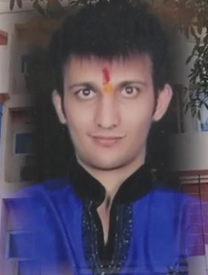 तीसरी मंजिल से गिरे डॉक्टर दंपति के बेटे की रहस्यमयी मौत