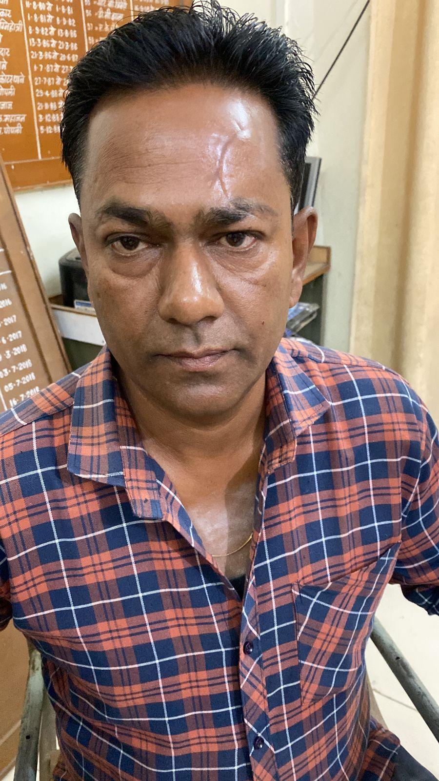 उज्जैन में जल संसाधव विभाग का कर्मचारी रिश्वत लेते रंगे हाथों गिरफ्तार