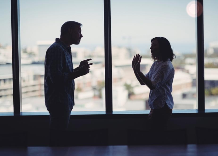 Relationship tips : ये 10 बातें है बड़ा संकेत, कट ऑफ करें रिलेशनशिप