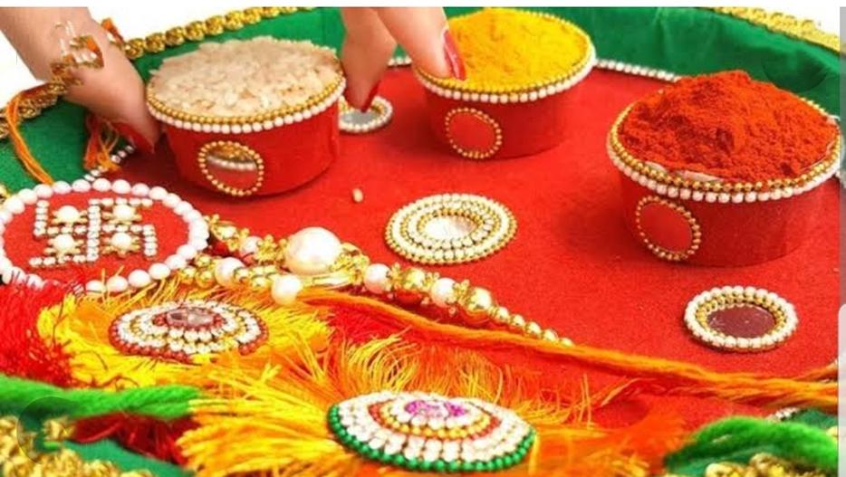 Raksha Bandhan 2022 : इन वस्तुओं के बिना अधूरी है पूजा की थाली, जानें तीन गांठ से राखी बांधने का महत्व