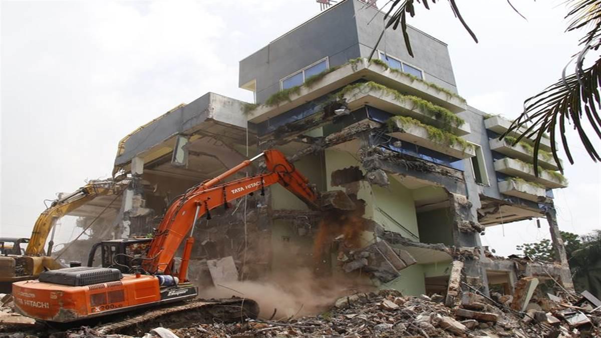 Indore: धराशायी होंगे शहर में बने अवैध भवन, निगम चलाएगा हथौड़ा