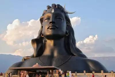 World Highest Lord Shiva Temple: जानिए कहां है सबसे ऊंचाइयों पर स्थित यह शिव मंदिर, देखें वीडियो