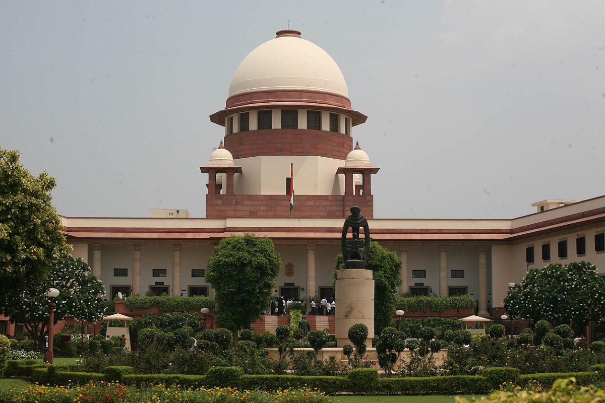 सनातन धर्म पर विवादित टिप्पणी करने वाले DMK नेता उदयनिधि स्टालिन और ए राजा को सुप्रीम कोर्ट का नोटिस, मांगा जवाब