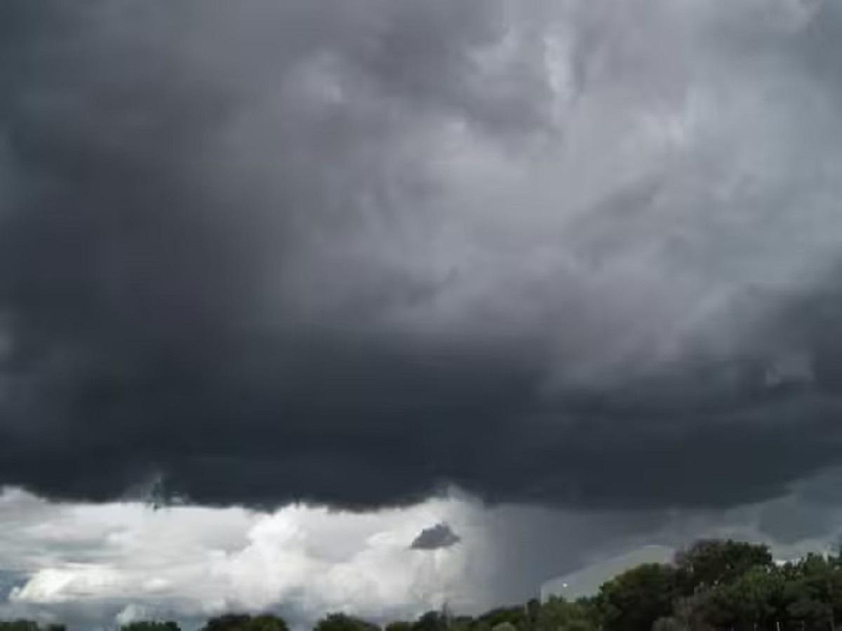 मध्य प्रदेश वेदर अपडेट: 45 से ज्यादा जिलों में बादल बारिश और तेज आंधी का अलर्ट, मौसम विभाग ने जारी की चेतावनी