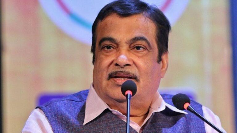 भारत में ट्रैफिक नियम तोड़ने पर अब ड्राइविंग लाइसेंस से कटेंगे पॉइंट, नितिन गडकरी ने बताया कैसे काम करेगी नई ‘ग्रेडेड अंक प्रणाली’