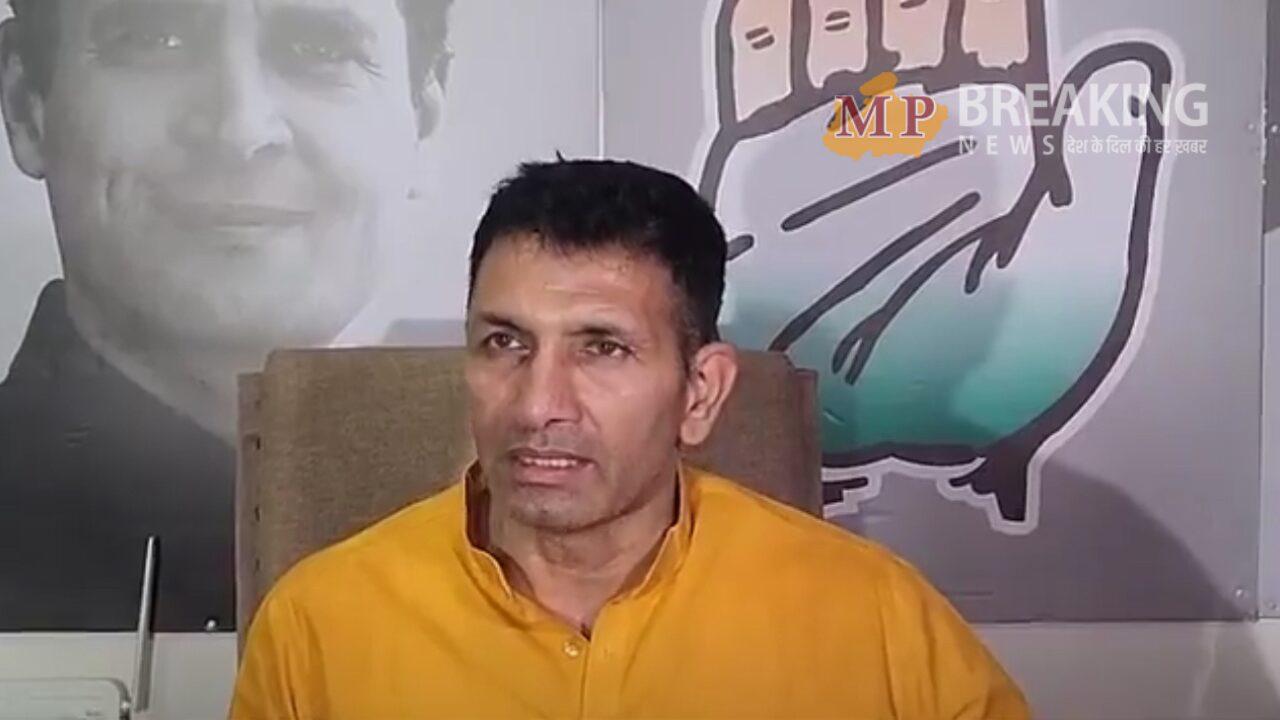 कांग्रेस ने ‘पोहा जलेबी’ पर उठाए सवाल, जीतू पटवारी ने मलखंब प्रतियोगिता के खिलाड़ियों की डाइट को लेकर सरकार को घेरा