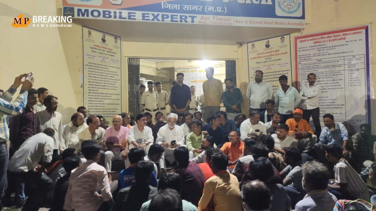 विधायक बृज बिहारी पटेरिया ने लिया यू-टर्न, देर रात अपना इस्तीफा लिया वापस , कहा – ‘आक्रोश में उठाया गया कदम’