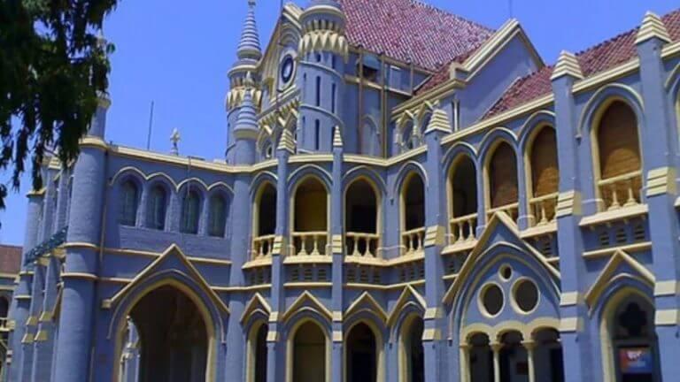 सोम डिस्टिलरीज लाइसेंस रद्द मामले की सुनवाई से जस्टिस विशाल मिश्रा ने खुद को किया अलग, नई बेंच करेगी फैसला