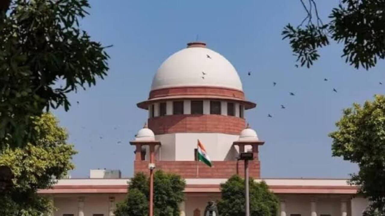 CBSE की 3 भाषा नीति पर रोक नहीं, SC ने जारी किया NCERT और केंद्र को नोटिस, 10 दिनों में मांगा जवाब