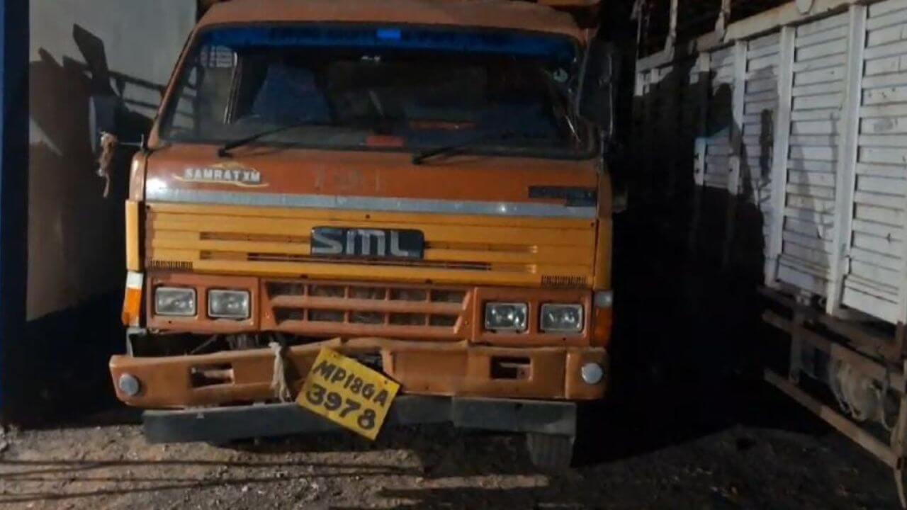 शहडोल पुलिस ने की कार्रवाई, कोयले से लदा ट्रक किया जब्त, पढ़ें पूरी खबर