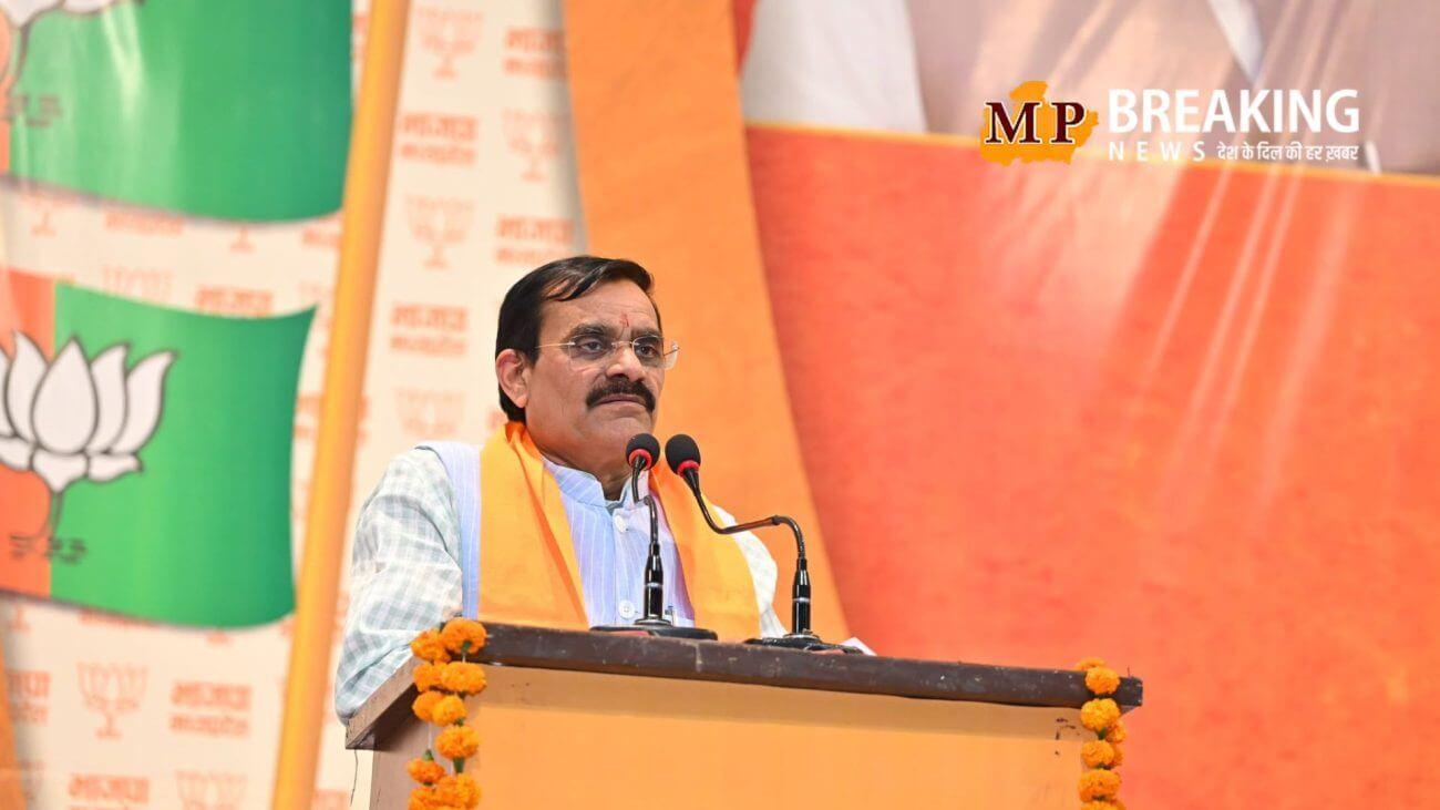 “देश में केवल तिरंगा या भगवा फहराया जाएगा” भोपाल नमाज़ में फिलिस्तीन के बैनर को लेकर भड़के वीडी शर्मा