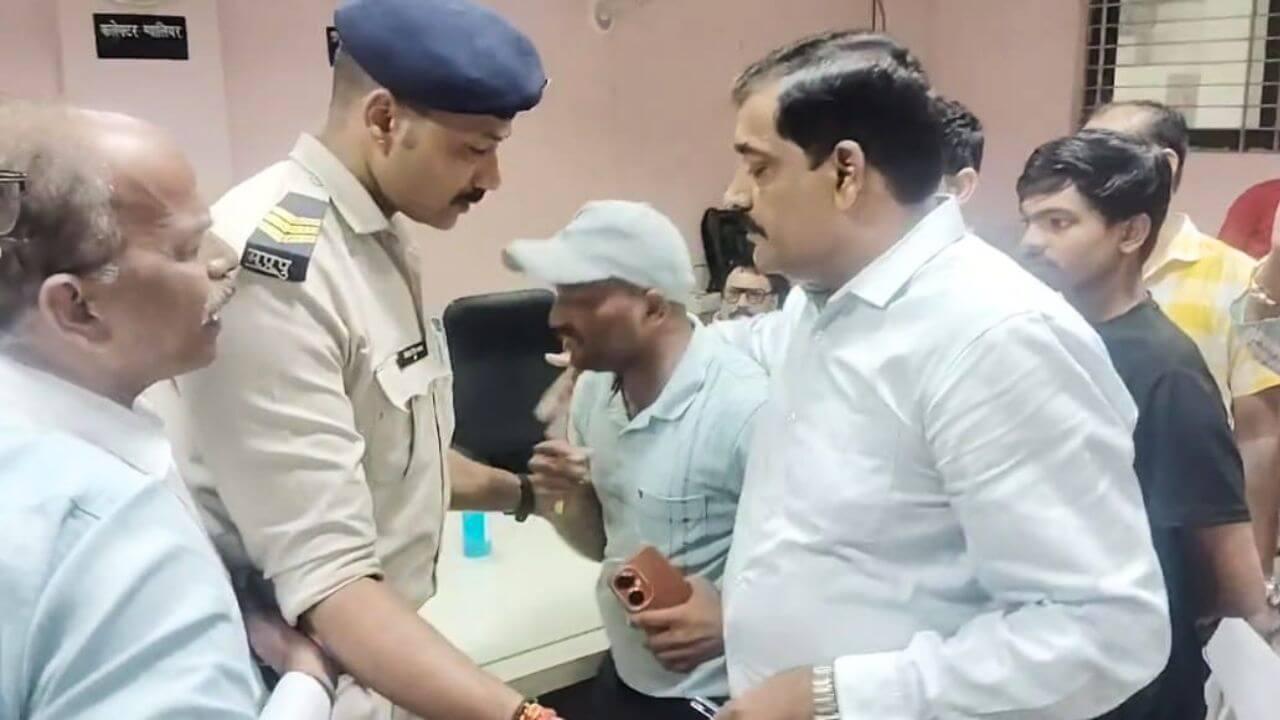 कलेक्टर जनसुनवाई में हंगामा, कार्रवाई नहीं होने से नाराज़ युवक की SDM से तीखी झड़प, धक्का-मुक्की, पुलिस ने पकड़ा
