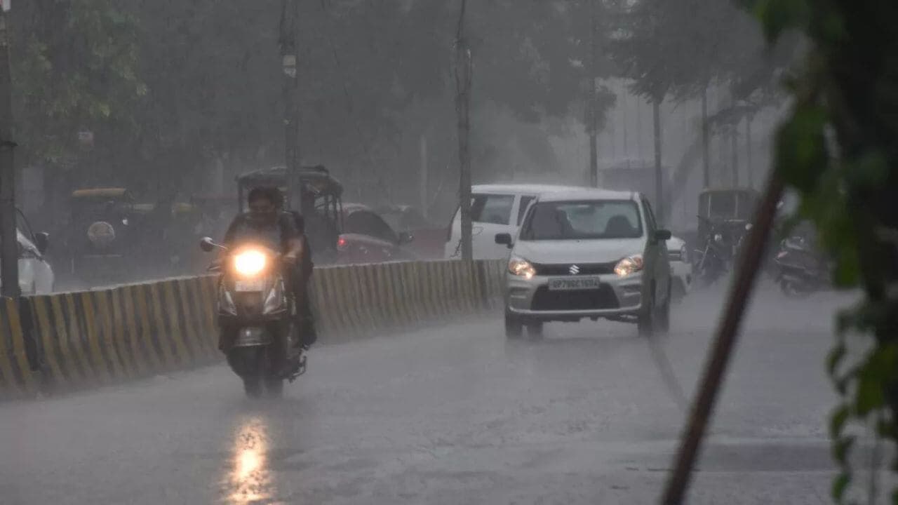 MP Weather: मानसून पूरी तरह सक्रिय, आज 31 जिलों में मेघगर्जन-भारी बारिश की चेतावनी, ऑरेंज-येलो अलर्ट जारी