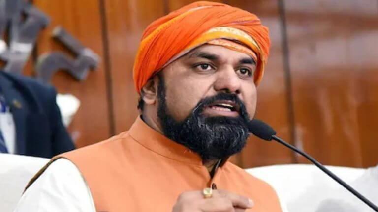 वाल्मीकिनगर एयरपोर्ट के विकास के लिए 38.64 करोड़ रुपये का टेंडर जारी, डिप्टी सीएम सम्राट चौधरी ने दी जानकारी, जानें क्या-क्या बदलेगा